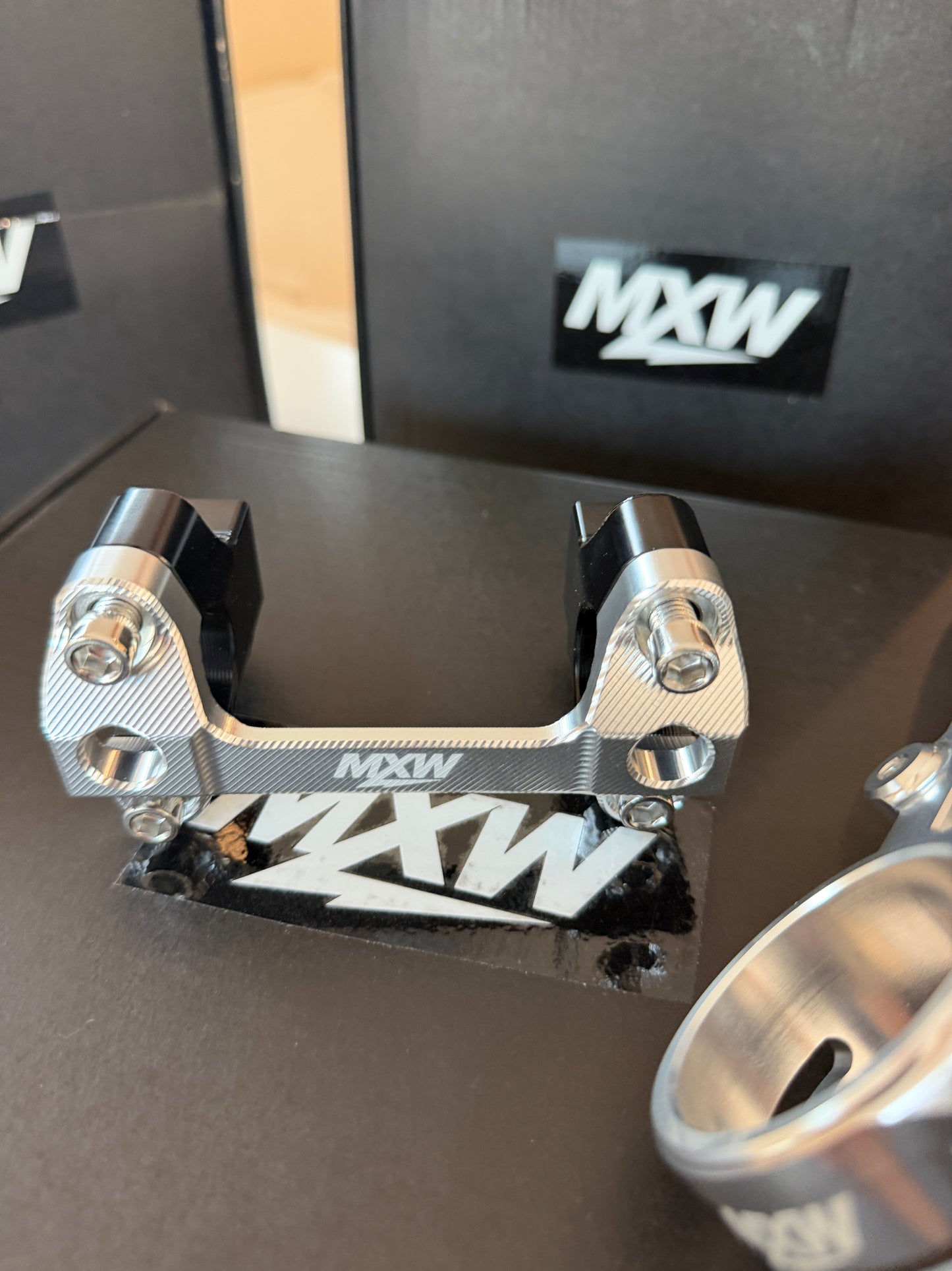 Ultra bee triple clamps